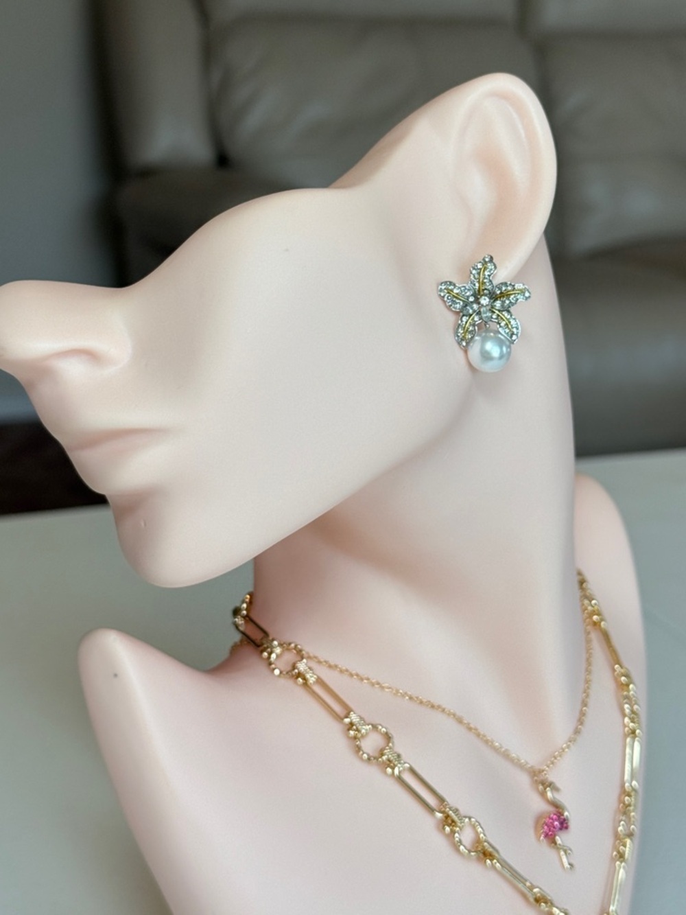 Pearl & Crystal Flower Earrings - Picture 4 of 11